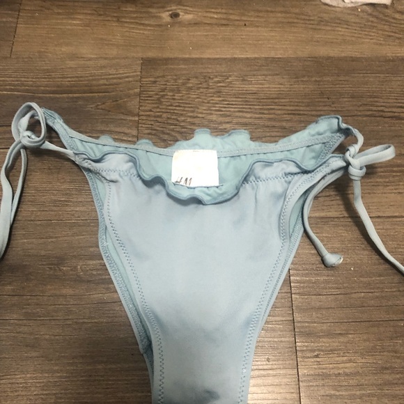 H & M Two Pieces Bikini Set Blue String & Maroon Glitter Striped Badeau Size 2 - Picture 6 of 10